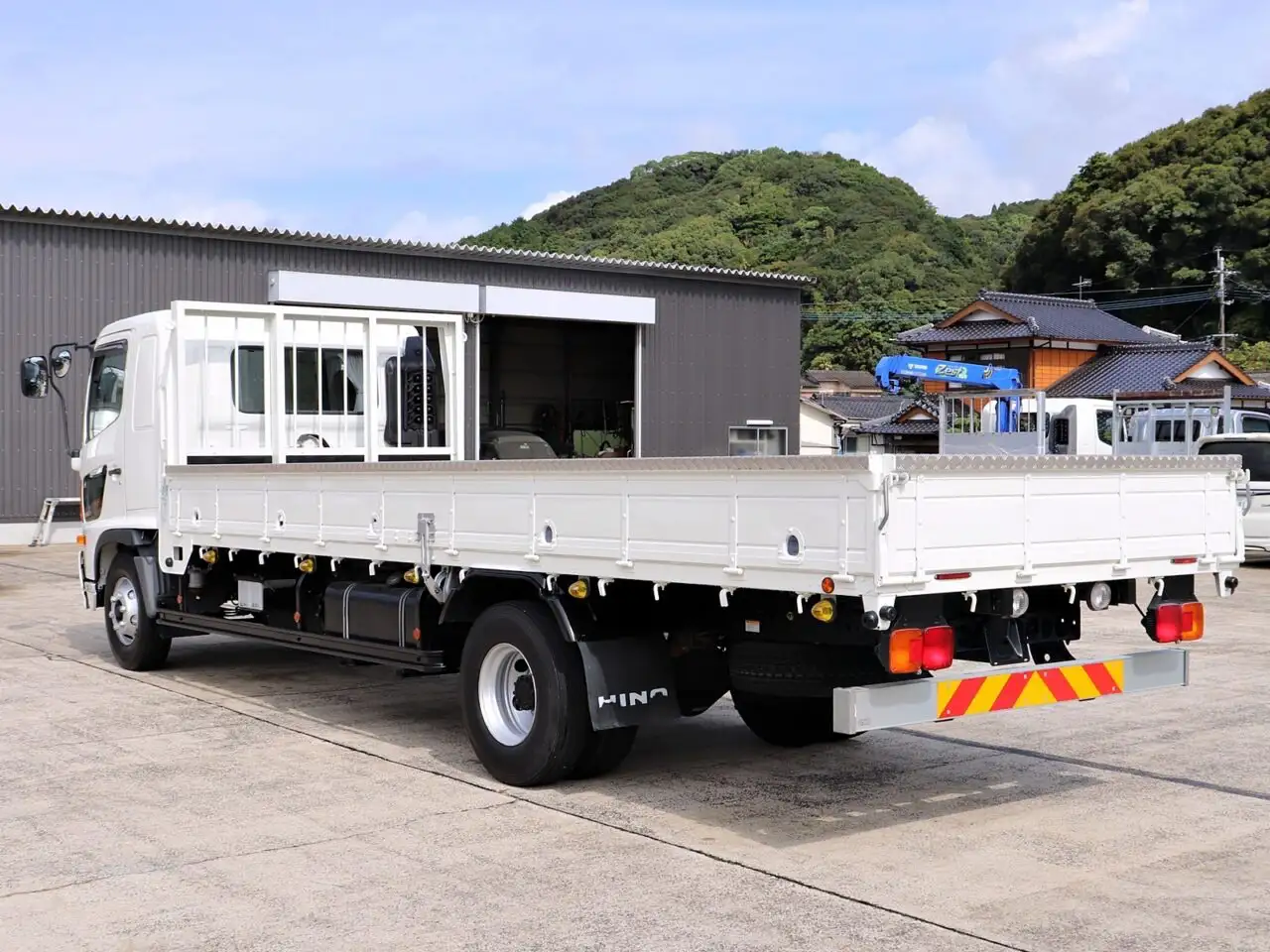 日野 レンジャー 中型/増トン 平ボディ ベッド TPG-FD7JLAAの中古トラック画像7