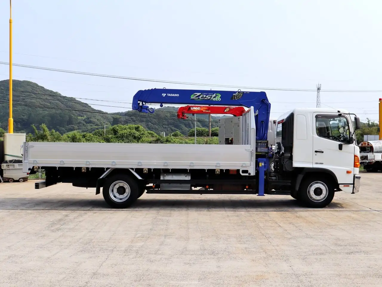 日野 レンジャー 中型/増トン クレーン付 床鉄板 アルミブロックの中古トラック画像2