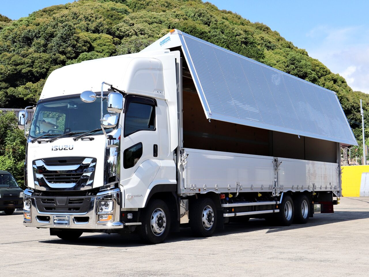 いすゞ ギガ 大型 ウイング