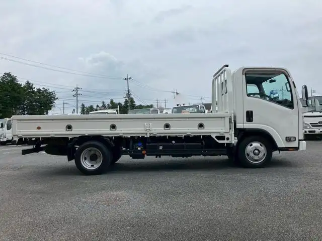 いすゞ エルフ 小型 平ボディ  R3の中古トラック画像2