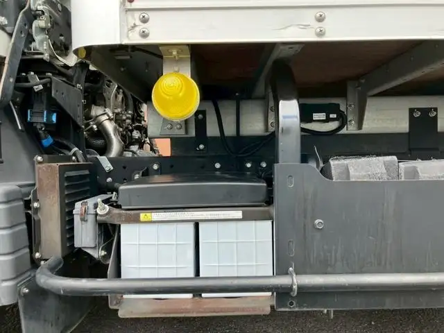三菱 キャンター 小型 アルミバン パワーゲート の中古トラック画像16