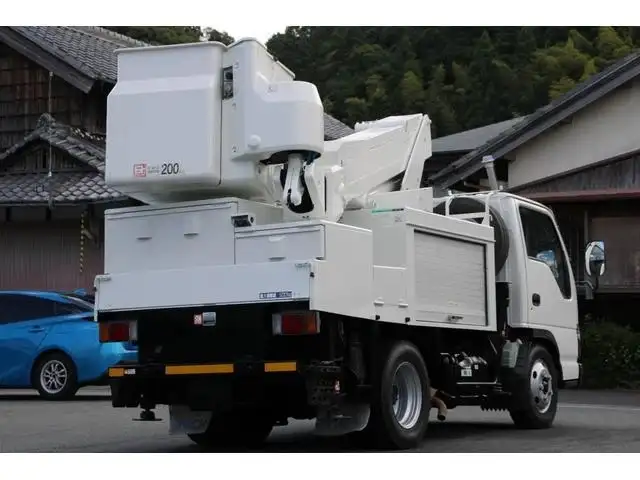 いすゞ エルフ 小型 高所・建柱車 高所作業車 電工仕様の中古トラック画像2