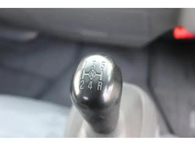 いすゞ エルフ 小型 冷凍冷蔵 低温 サイドドアの中古トラック画像15