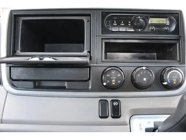 三菱 キャンター 小型 平ボディ  H29の中古トラック画像12
