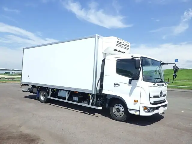 日野 レンジャー 中型/増トン 冷凍冷蔵 低温 パワーゲートの中古トラック画像2