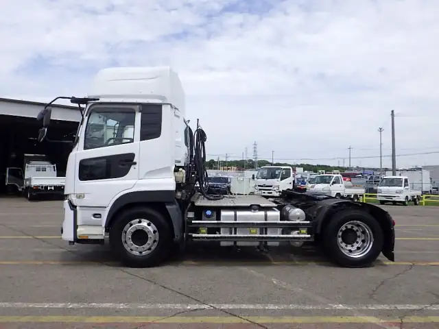 日産UD クオン 大型 トラクター ハイルーフ 1デフの中古トラック画像4
