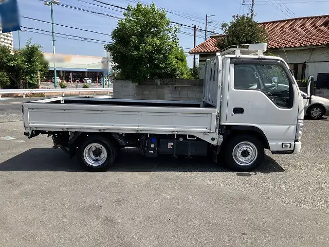 いすゞ エルフ 小型 平ボディ 2RG-NJR88A R2の中古トラック画像3