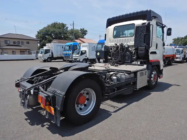 いすゞ ギガ 大型 トラクター ハイルーフ 1デフの中古トラック画像4