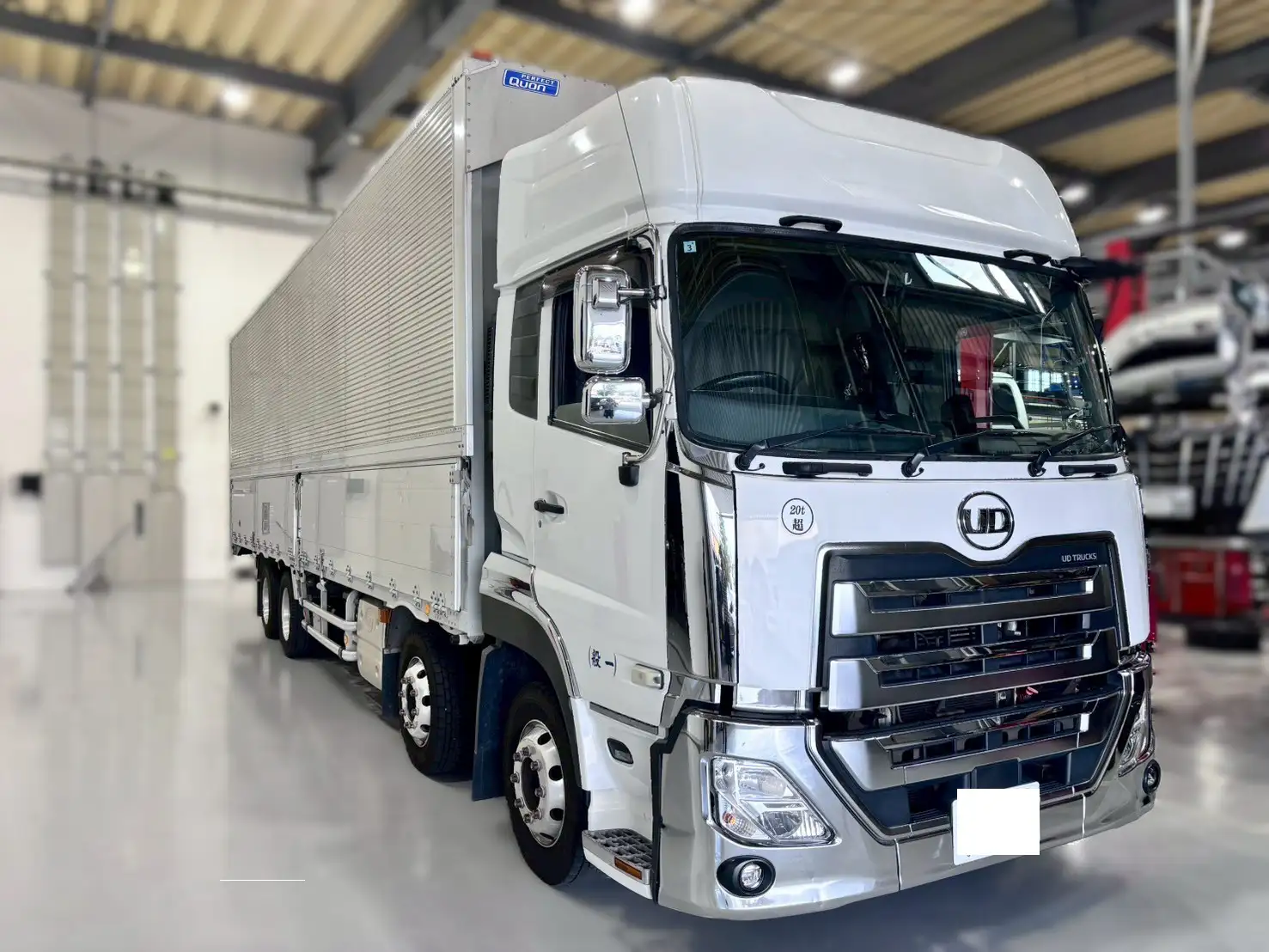 日産UD クオン 大型 ウイング パワーゲート ハイルーフの中古トラック画像3