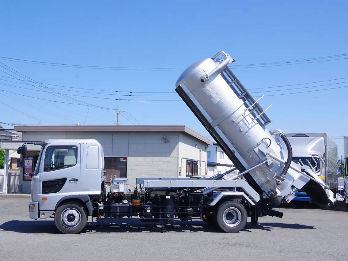 日野 レンジャー 中型/増トン タンク車 汚泥吸引車 2PG-FE2ABAの中古トラック画像5