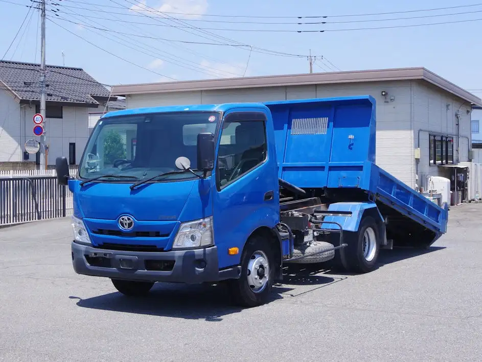 トヨタ ダイナ 小型 ダンプ ローダー 2KG-XZU700A の中古トラック【車両No.191103】