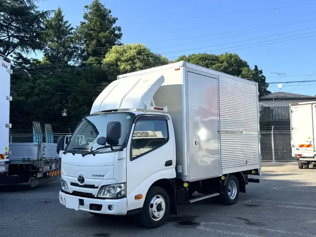 トヨタ トヨエース 小型 アルミバン サイドドア 2RG-XZC605の中古トラック画像1