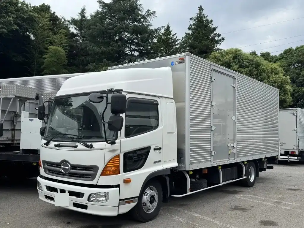 日野 レンジャー 中型/増トン アルミバン パワーゲート エアサスの中古トラック画像1