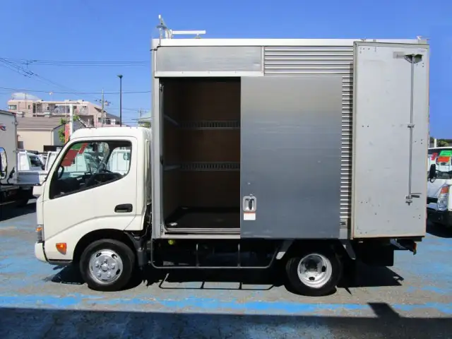 日野 デュトロ 小型 アルミバン サイドドア 2RG-XZC605の中古トラック画像5