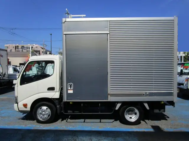 日野 デュトロ 小型 アルミバン サイドドア 2RG-XZC605の中古トラック画像4