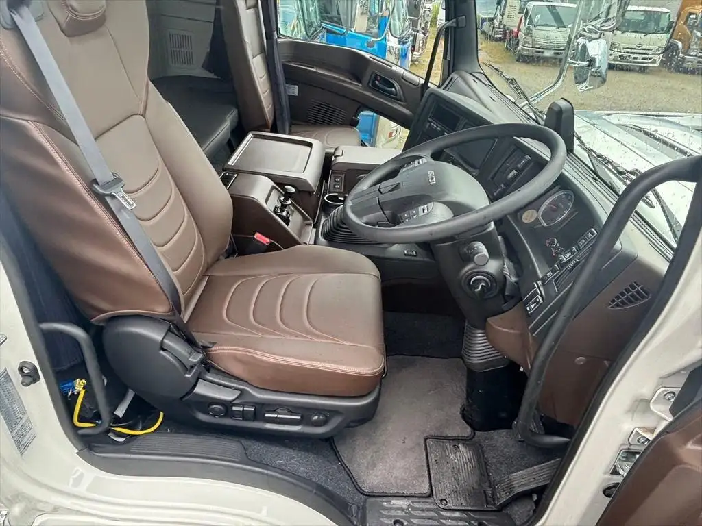 いすゞ ギガ 大型 車両重機運搬 ハイルーフ ラジコンの中古トラック画像11