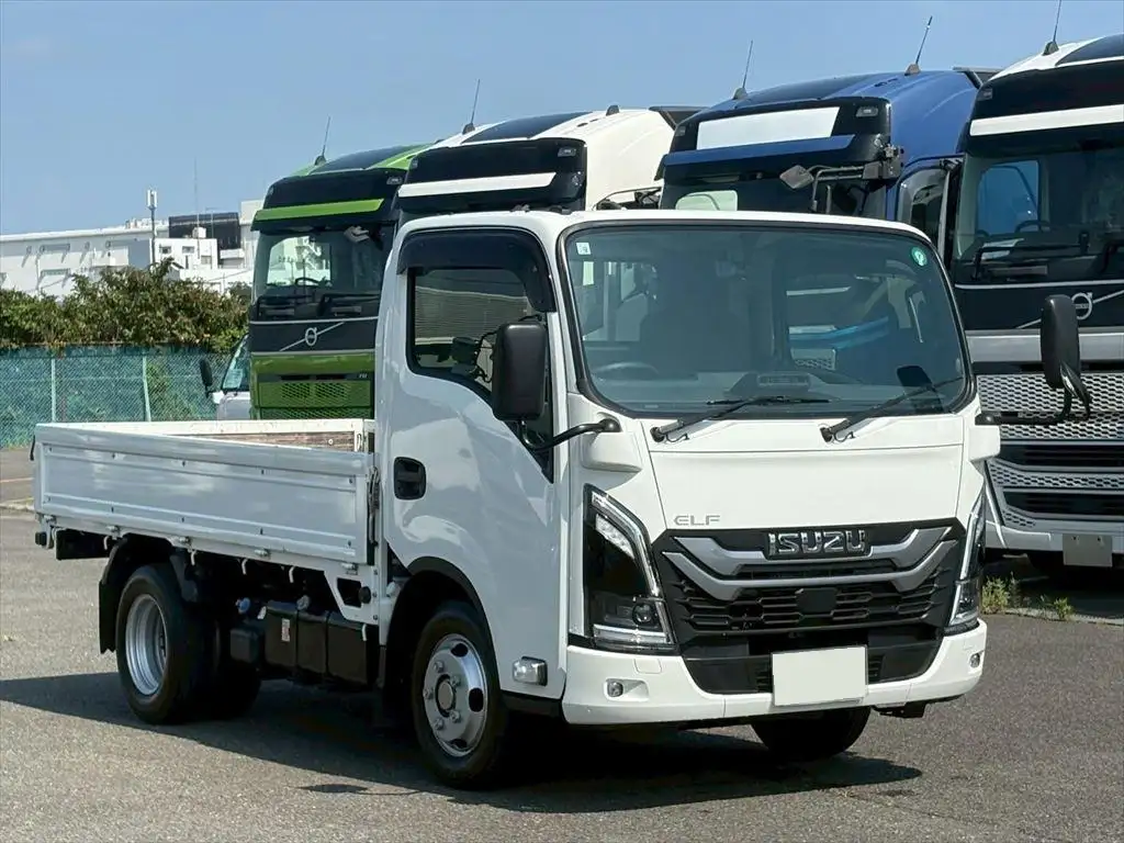 いすゞ エルフ 小型 平ボディ 2TG-NJR88AF R5の中古トラック画像2