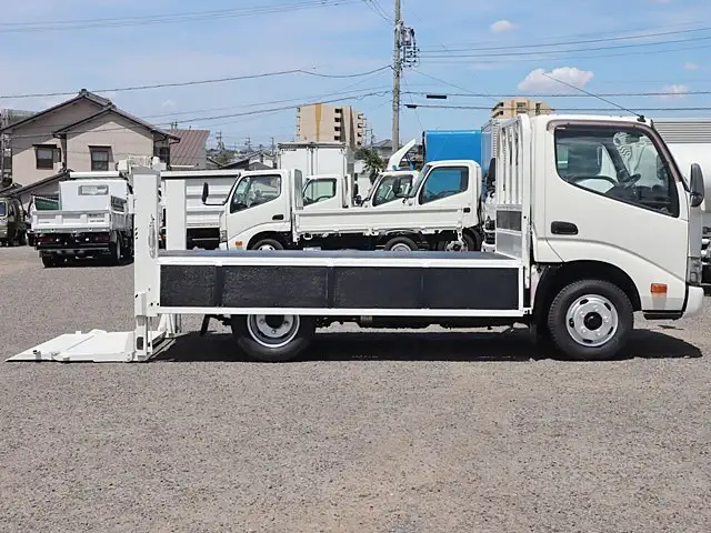 トヨタ ダイナ 小型 平ボディ パワーゲート 床鉄板の中古トラック画像7