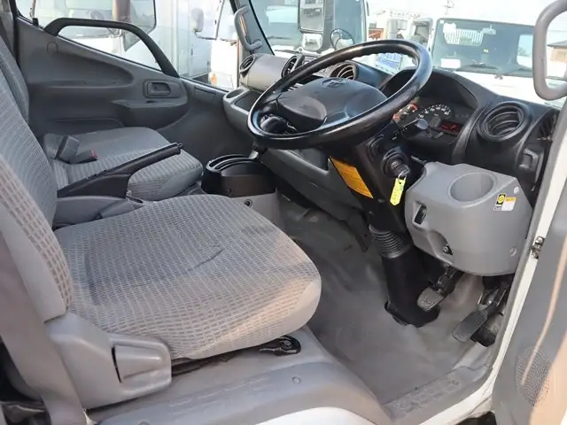 トヨタ トヨエース 小型 平ボディ TPG-XZC655 H29の中古トラック画像11