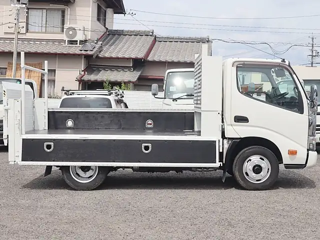 トヨタ ダイナ 小型 平ボディ パワーゲート 床鉄板の中古トラック画像6