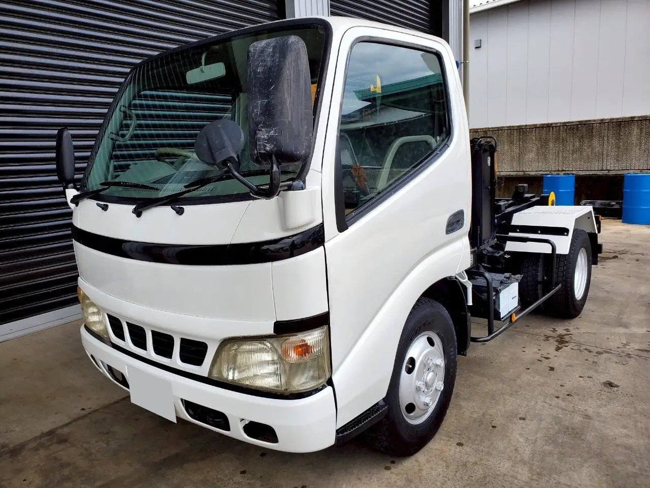 日野 デュトロ 小型 アームロール PB-XZU301E H17の中古トラック画像1