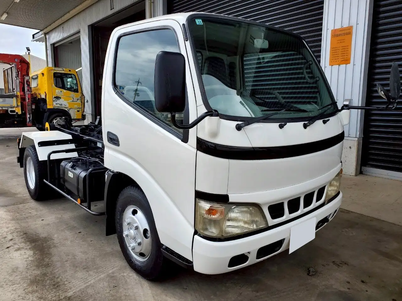日野 デュトロ 小型 アームロール PB-XZU301E H17の中古トラック画像3