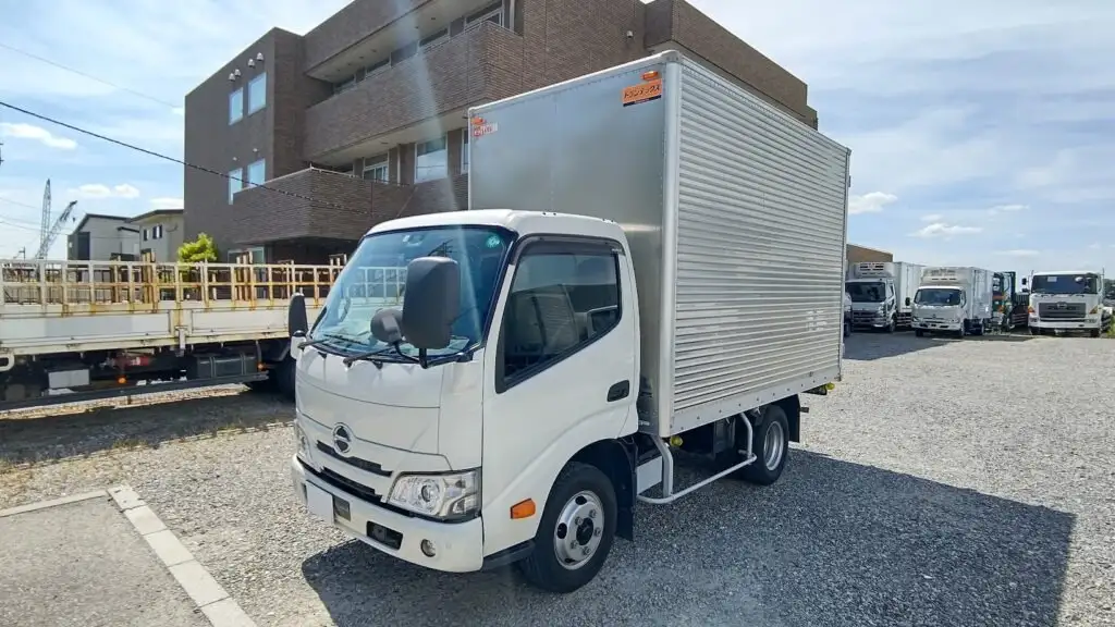 日野 デュトロ 小型 アルミバン 2RG-XZC605M R2の中古トラック画像1