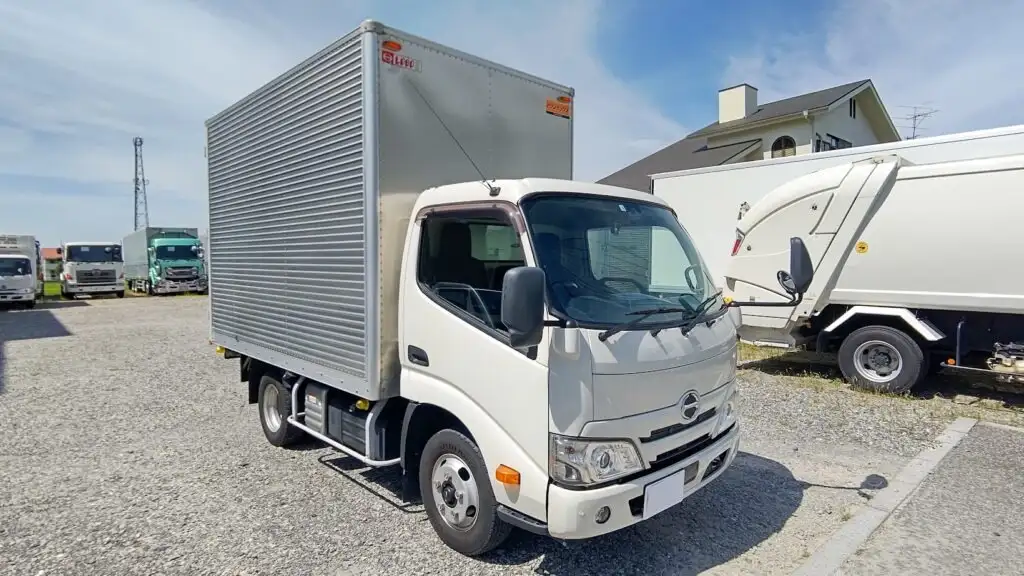 日野 デュトロ 小型 アルミバン 2RG-XZC605M R2の中古トラック画像3