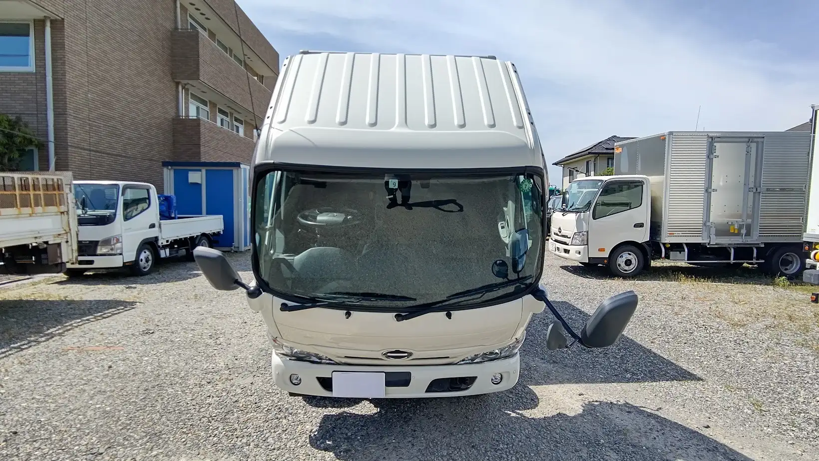日野 デュトロ 小型 アルミバン 2RG-XZC605M R2の中古トラック画像2