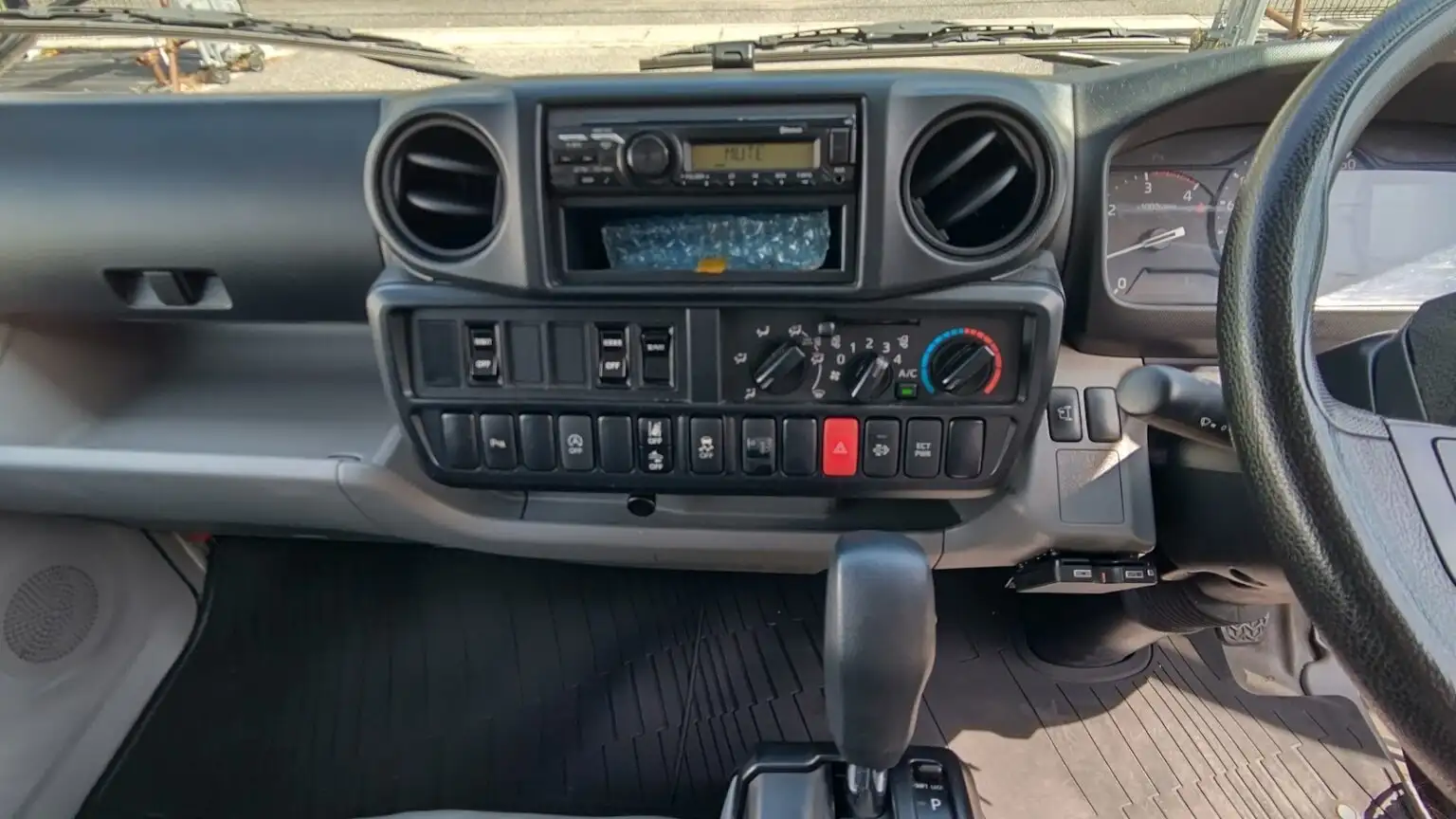 日野 デュトロ 小型 アルミバン 2RG-XZC605M R2の中古トラック画像13