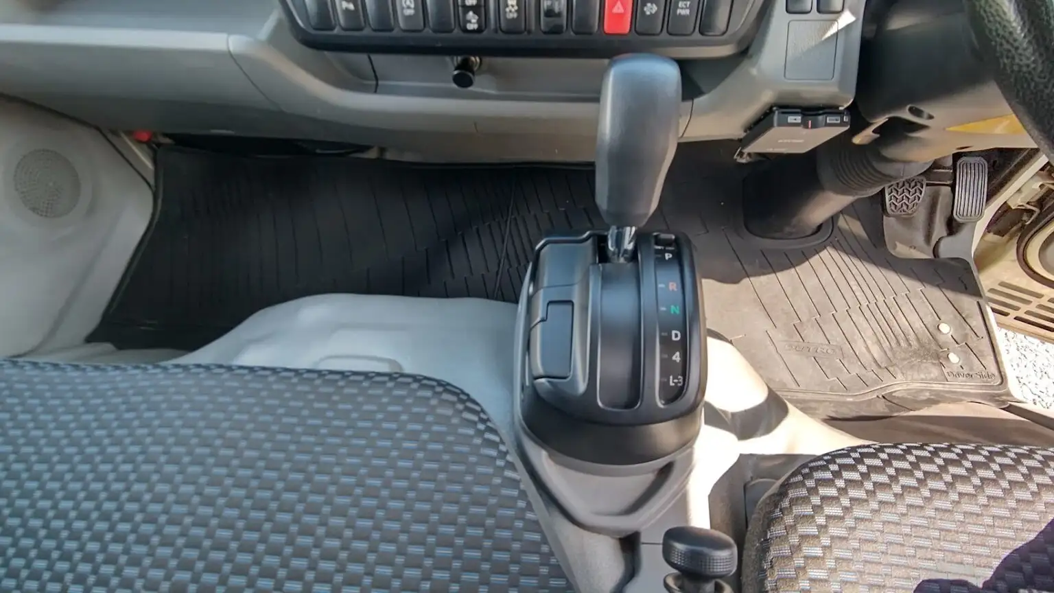 日野 デュトロ 小型 アルミバン 2RG-XZC605M R2の中古トラック画像16