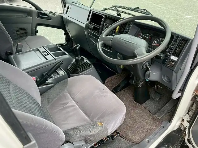 いすゞ フォワード 中型/増トン ウイング パワーゲート TKG-FRR90S2の中古トラック画像14