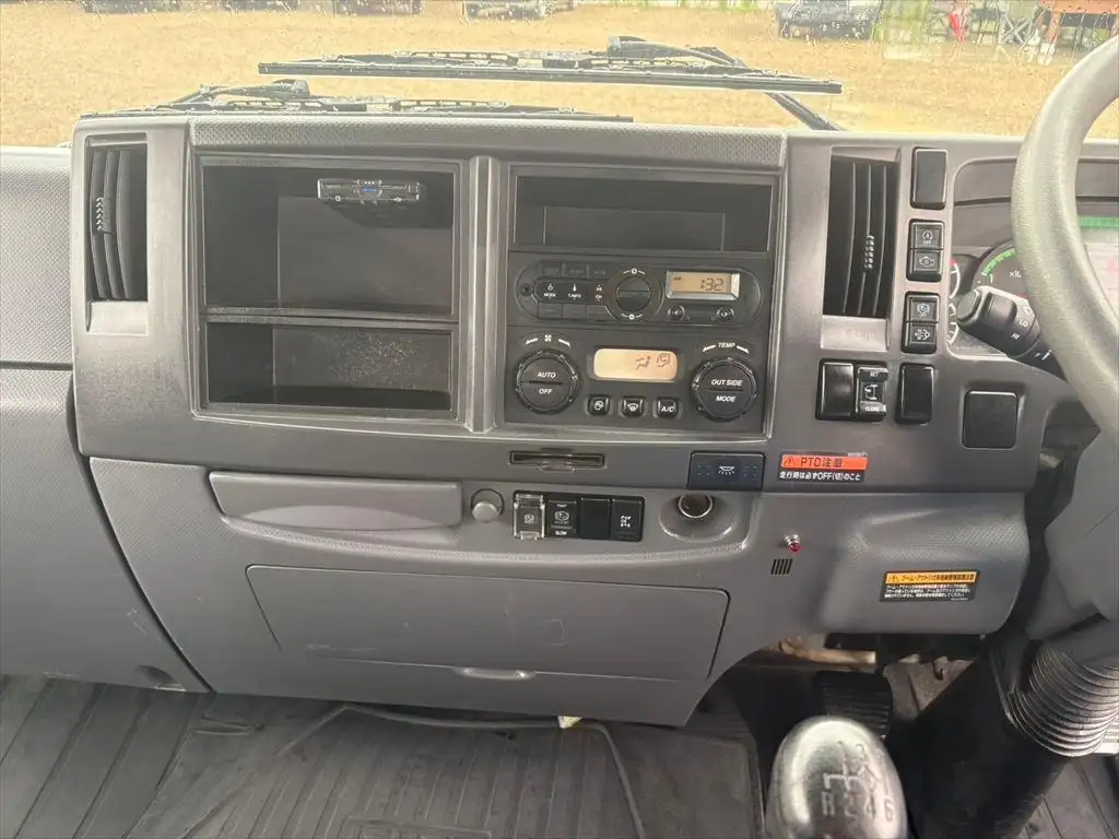 いすゞ フォワード 中型/増トン クレーン付 4段 ラジコンの中古トラック画像15