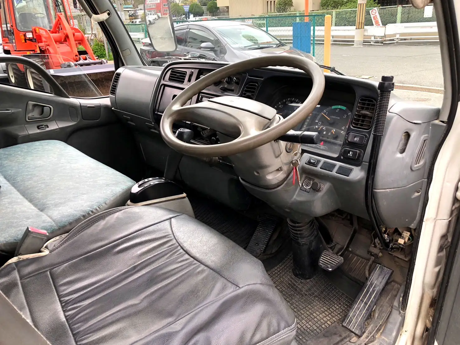 三菱 キャンター 小型 ダンプ KK-FE51EBD H12の中古トラック画像11
