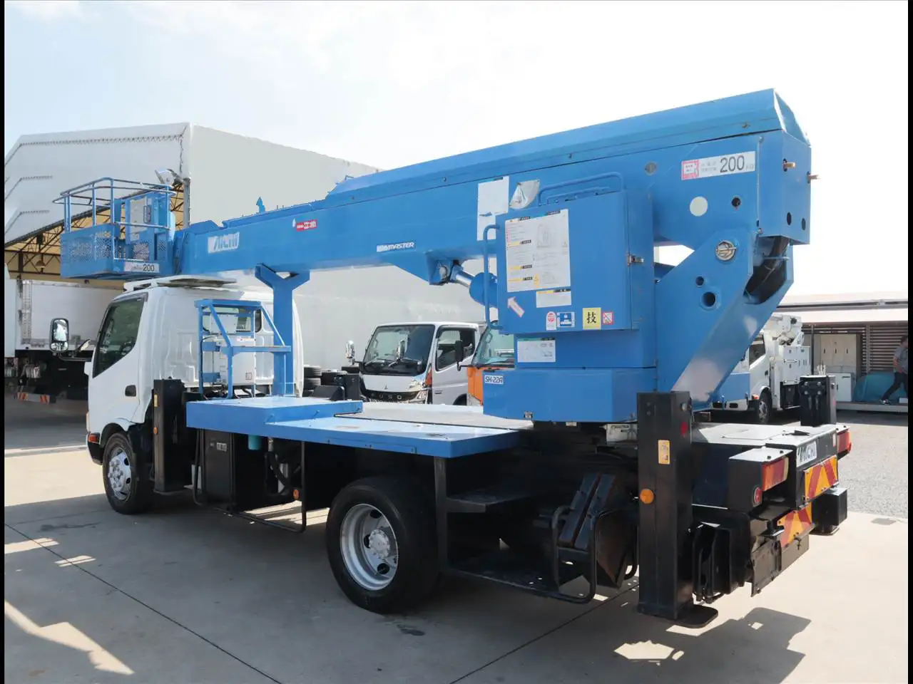 日野 デュトロ 小型 高所・建柱車 高所作業車 TKG-XZU650Fの中古トラック画像4