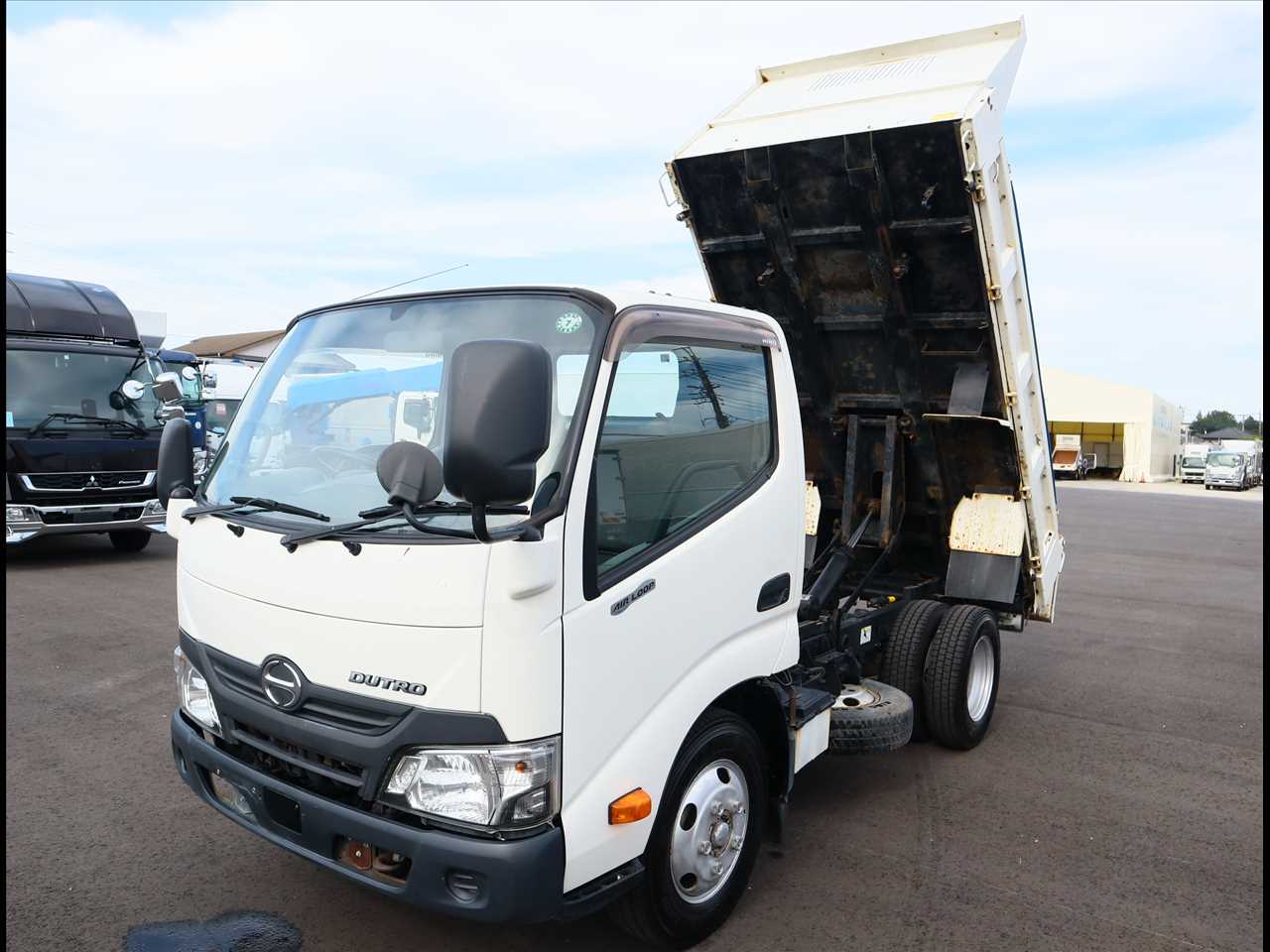 日野 デュトロ 小型 ダンプ コボレーン 2KG-XZU675 の中古トラック【車両No.178473】