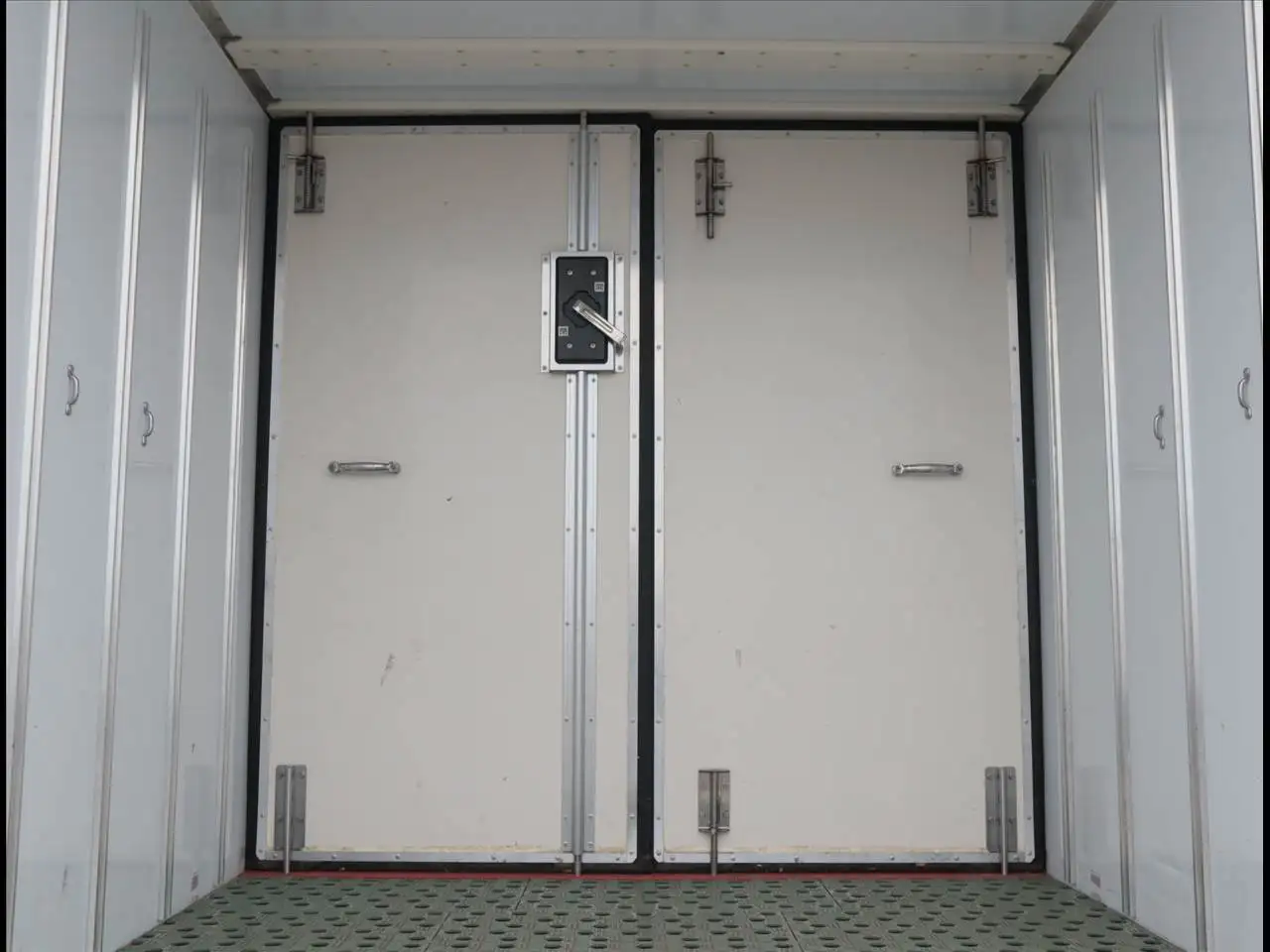三菱 キャンター 小型 冷凍冷蔵 低温 スタンバイの中古トラック画像7
