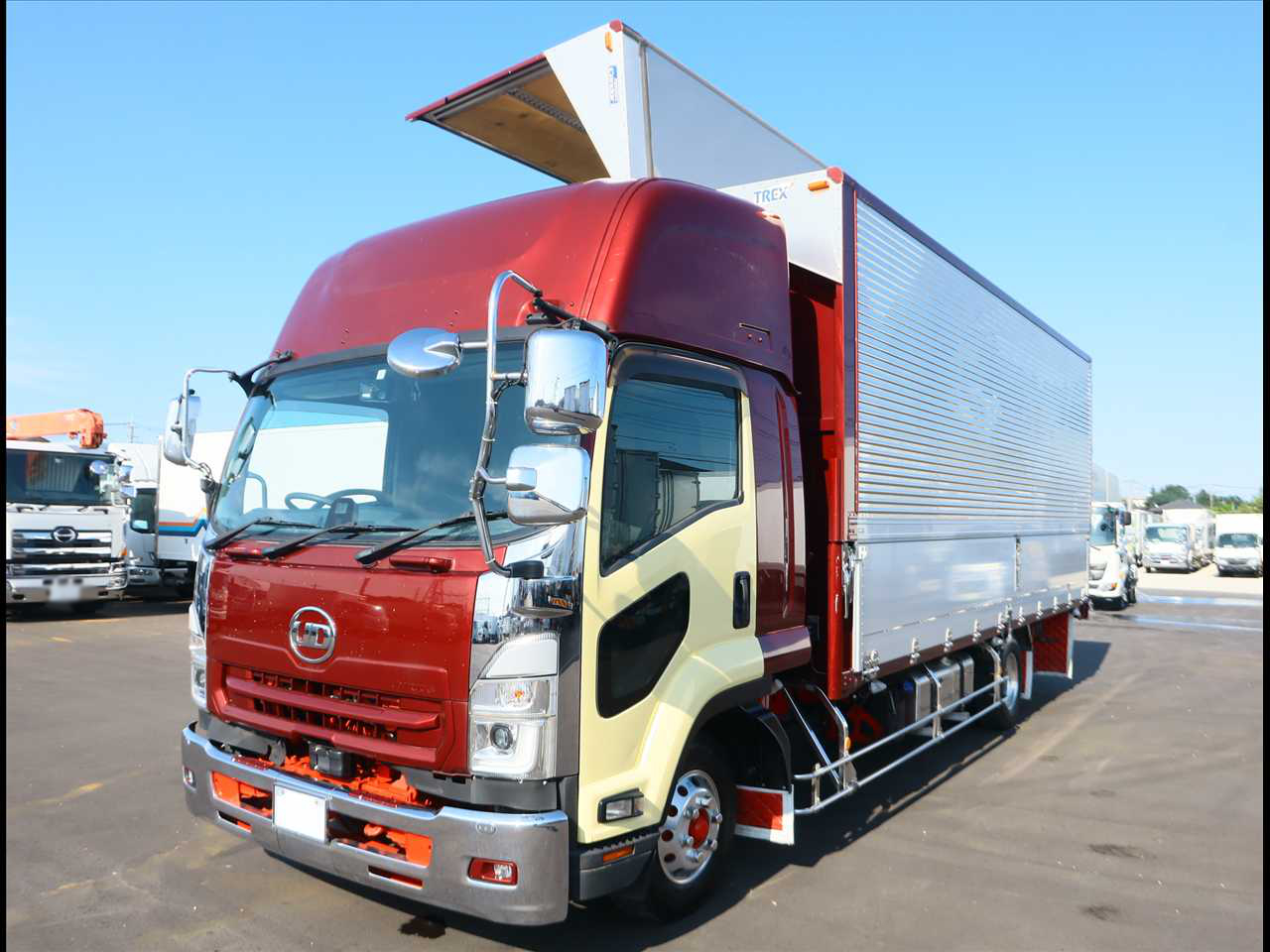 日産UD コンドル 中型/増トン ウイング ベッド KK-MK25A の中古トラック【車両No.191388】