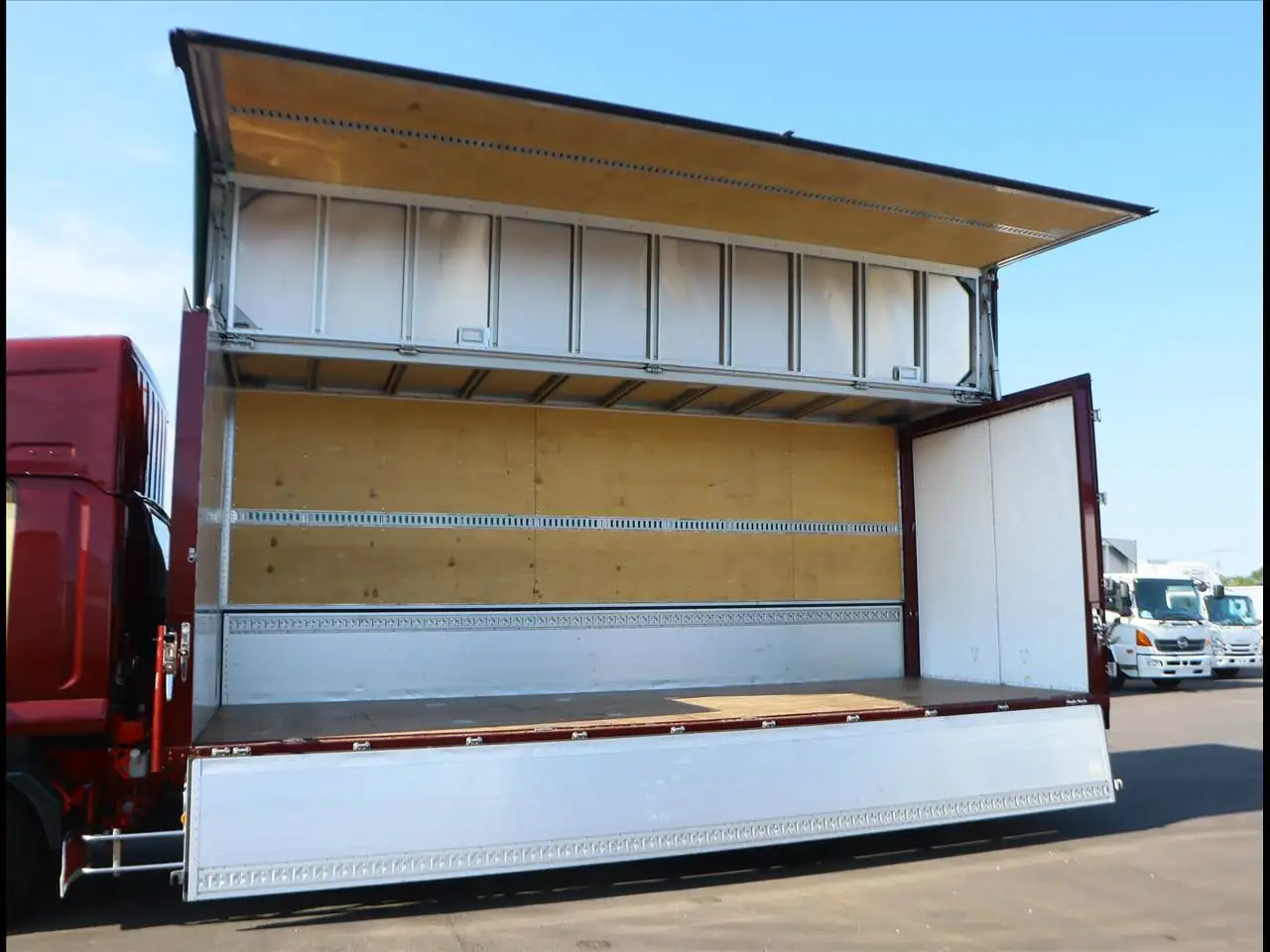 日産UD コンドル 中型/増トン ウイング エアサス ベッドの中古トラック画像5