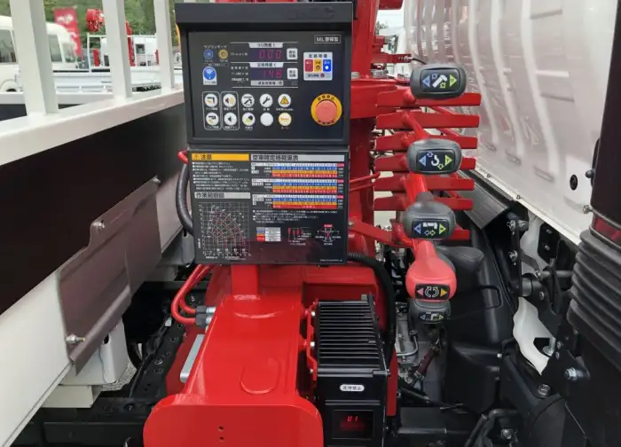 日野 デュトロ 小型 クレーン付 4段 ラジコンの中古トラック画像13