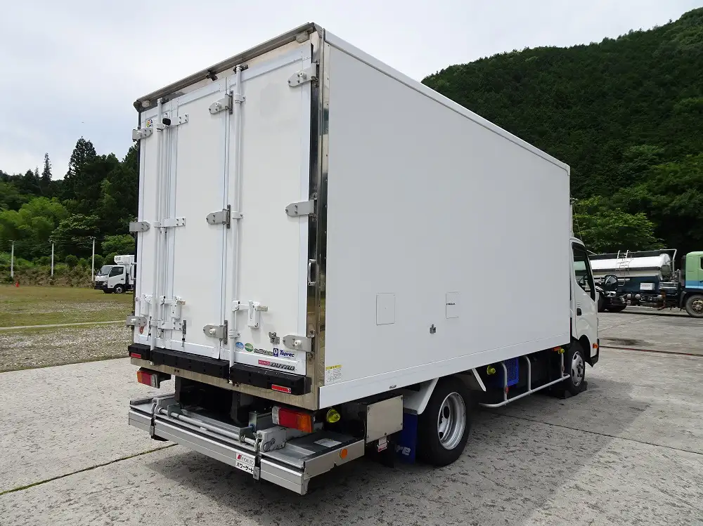 日野 デュトロ 小型 冷凍冷蔵 低温 パワーゲートの中古トラック画像3