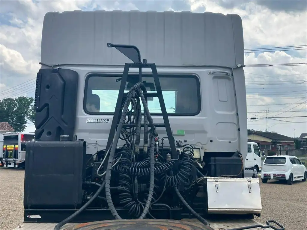 日産UD クオン 大型 トラクター ハイルーフ 1デフの中古トラック画像6