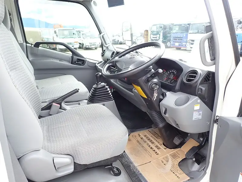 トヨタ ダイナ 小型 ウイング TKG-XZU710 H29の中古トラック画像10