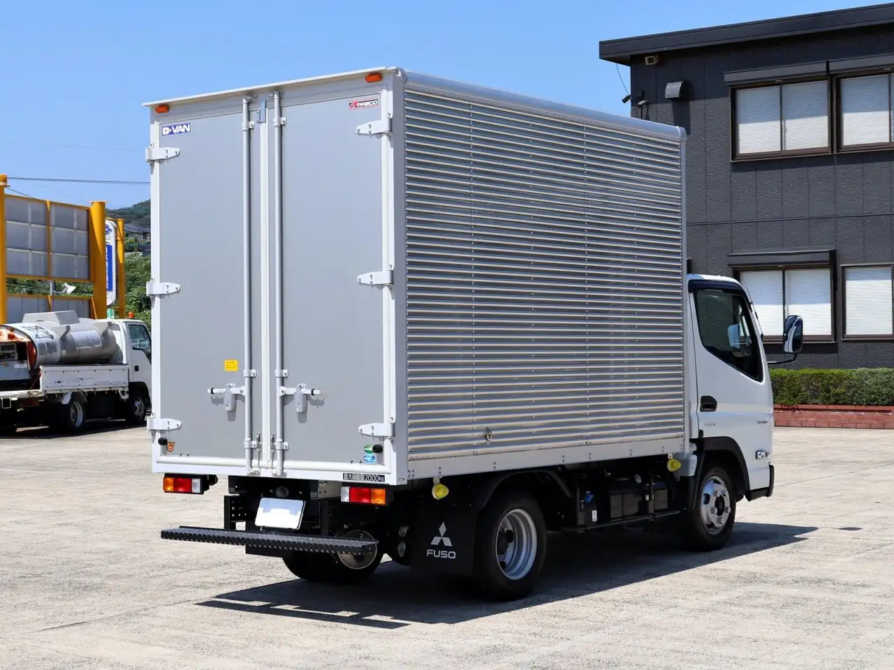 三菱 キャンター 小型 アルミバン サイドドア 2RG-FBA20の中古トラック画像4