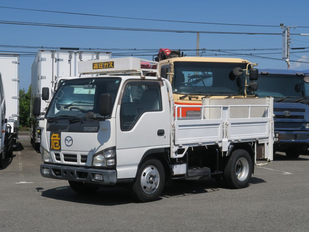 マツダ タイタン 小型 平ボディ 2RG-LHR88A R3 の中古トラック【車両No.166220】