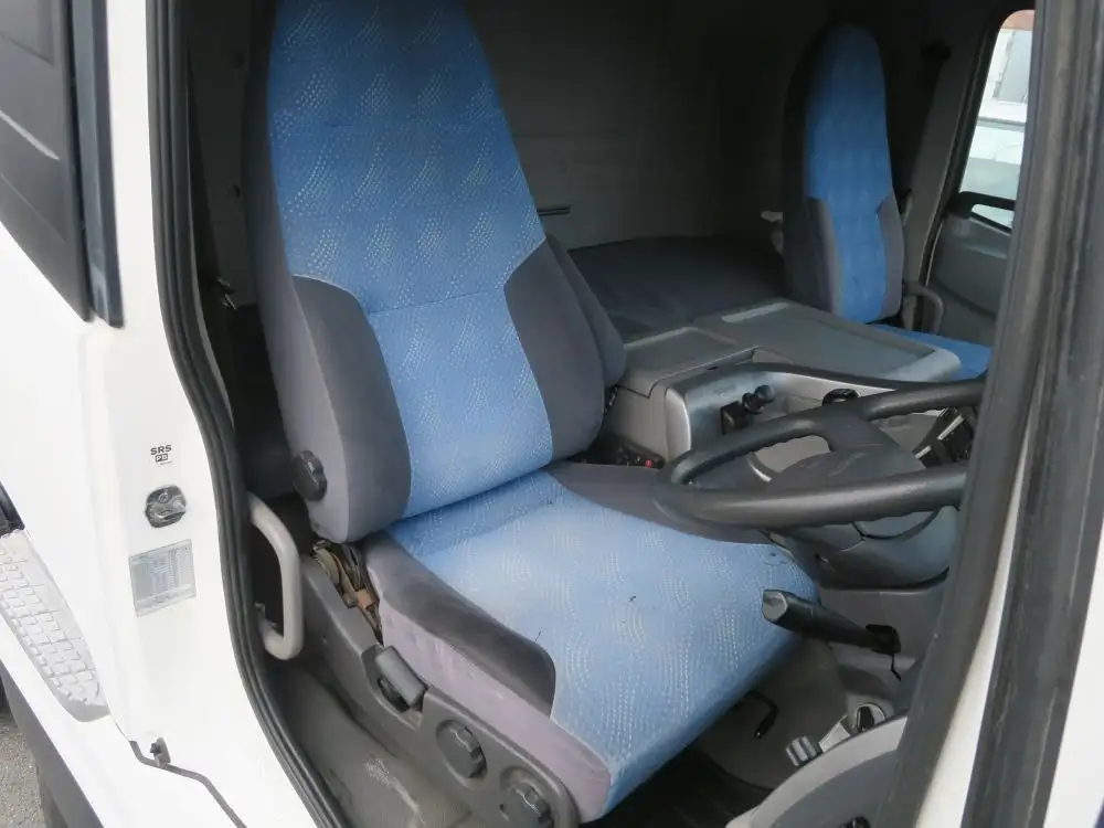 日産UD ビッグサム 大型 シャーシ エアサス ADG-CV2YLカの中古トラック画像12