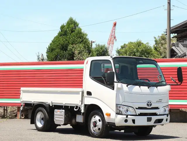 トヨタ ダイナ 小型 平ボディ 2KG-XZC675 H31/R1の中古トラック画像2