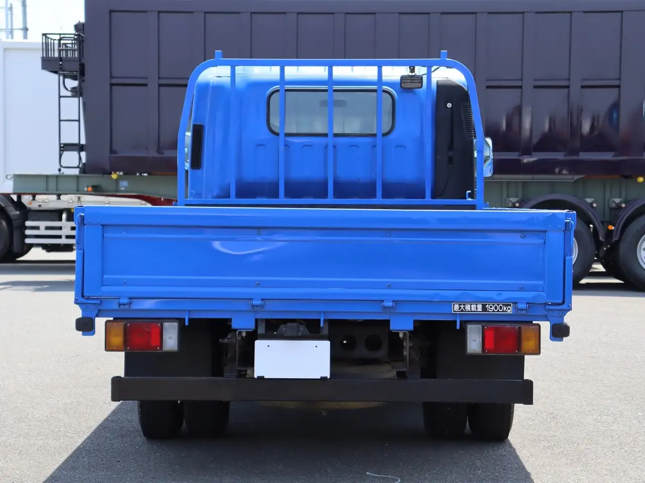 マツダ タイタン 小型 平ボディ BKG-LNR85AR H22の中古トラック画像4