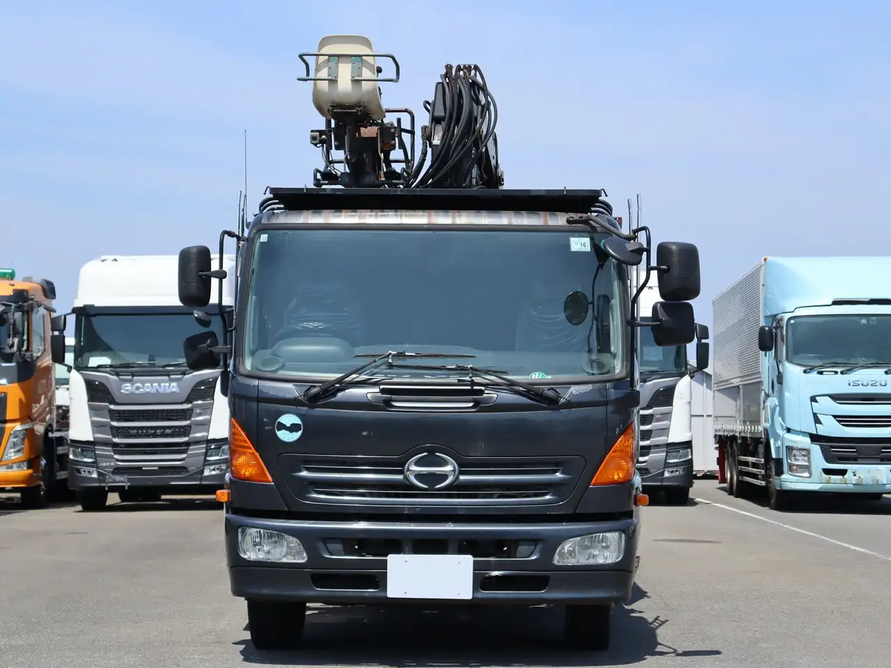 日野 レンジャー 中型/増トン クレーン付 ヒアブ ベッドの中古トラック画像2