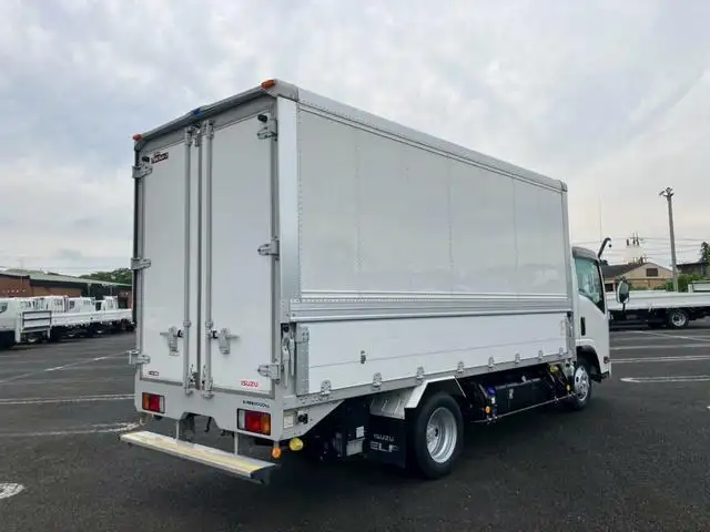 いすゞ エルフ 小型 ウイング  R2の中古トラック画像2